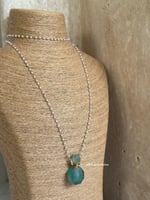 تعليقة شنط حجر بشكل تولة