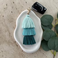 ميدالية مفتاح هدب تركوازي