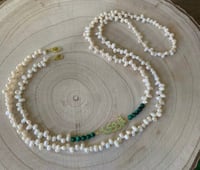 تعليقه جوال لولو زراعي مع اسم مطلي ذهب