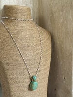 سلسلة نظاره + تعليقه سيارة + سلسال وقنينة عطر