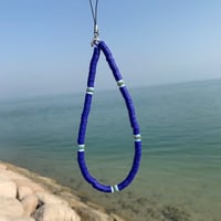 تعليقه جوال خرز ازرق