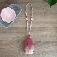 تعليقه سياره خرز مع هدب