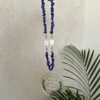 تعليقه سياره حجر ازرق بنفسجي ازرق