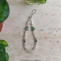 تعليقة جوال حجر اخضر فاتح