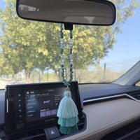 تعليقه سياره خرز مع هدب