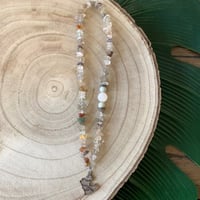 تعليقة سيارة حجر بيج