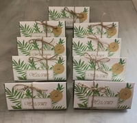 تعليقة جوال مع شعار سيفين ونخله