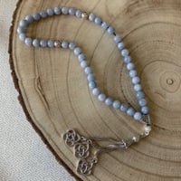 سبحه مصنوعه من خرز طبيعي