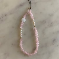 تعليقة جوال وردي مع لولو زراعي