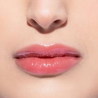 Option B She is Faumos Lip gloss-RW 009