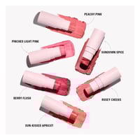 أحمر خدود ريفولوشن سكين سيلك مار