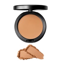 بودرة أساس ستوديو فيكس بلس الجديدة