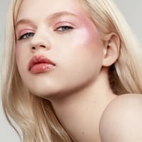 فنتي بيوتي هايلايتر كيلاوات فري ستايل واتبرات