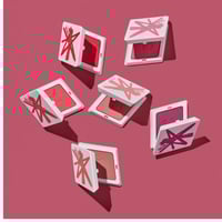 فنتي بيوتي احمر خدود سويد باودر مطفي