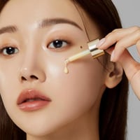 ميديكيوب أمبولات فيتامين سي لتحسين لون البشرة و إز...