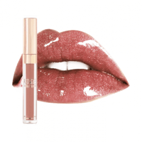 ملمع شفاه نورة بو عوض