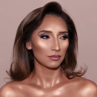 مويرا باليت اضاءة التوهج الدائم