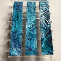 فاصل كتابي - بلون عشوائي