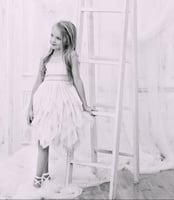 فستان تل ابيض مطرز