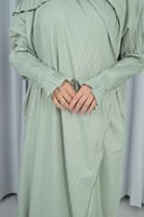 شرشف صلاة بكسرات أنيقة مشلح مع سجادة (اختر اللون)