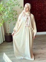 بوكس بني (شرشف سحاب&سجادة اسفنجية )