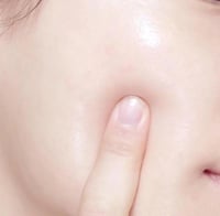 سيروم التوهج لتصحيح البقع الداكنة من اكسيس واي -50...