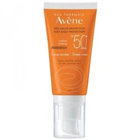 كريم واقي شمس ملون حماية فائقة بعامل حماية من الشم...