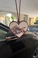 تعليقة اكريلك برسمة حسب الطلب