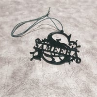 تعليقه مزخرفه