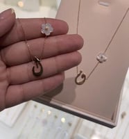 سلسال الورده بالاسم او الحرف