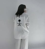 قميص لينن بتطريز سيفين ونخلة