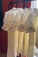 ثوب لينن بتطريز الأسم