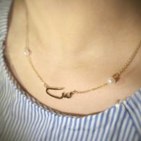 سلسال ناعم ب لؤلؤ أنيق بالحرف