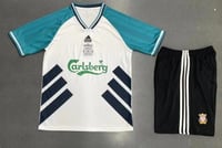 طقم ليفربول كلاسيك مع الشورت 1993