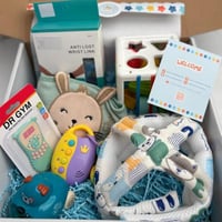 بوكس مستلزمات الطفال 7 قطع