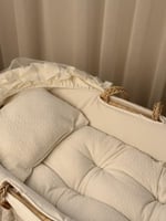 سلة موسى + قاعدة خشب ابيض