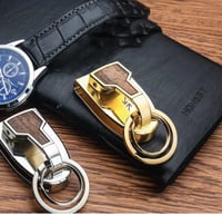 سلسلة مفاتيح ميدالية فاخرة مريحة في إضافة المفاتيح...