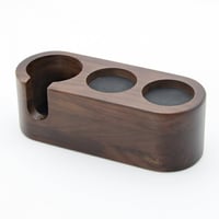 قاعدة خشبية مناسبة للمكبس والبورتافلتر والموزع - م...