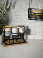 حامل اكواب مع قاعدة خشبية لون اسود