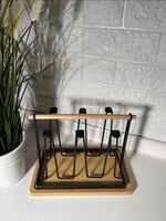 حامل اكواب مع قاعدة خشبية لون اسود