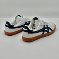 ONITSUKA TIGER