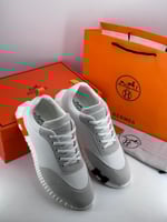 سنيكرز هيرمس