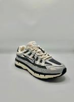 سنيكرز نايكي P-6000