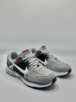 Nike Air Zoom Vomero 5