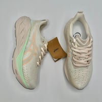 حذاء اسيكس Nimbus26