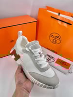 سنيكرز هيرمس