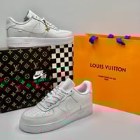 لويس فيتون X نايكي اير فورس لو 1