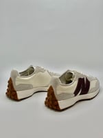 نيو بالانس 327