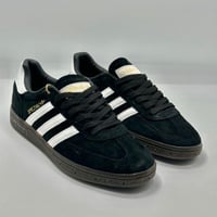 اديداس Spezial