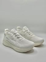 حذاء اسيكس Nimbus26